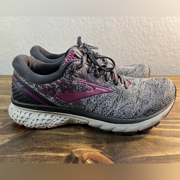 Brooks Ghost 11 Women Size 8.5 B Athletic Running Shoe 1202771B006 Gray Purple - Picture 5 of 7